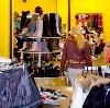 Магазины одежды и обуви в Биазе